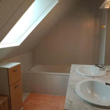 Peronne En Baie Du Mont St Michel Hébergement de vacances Champeaux